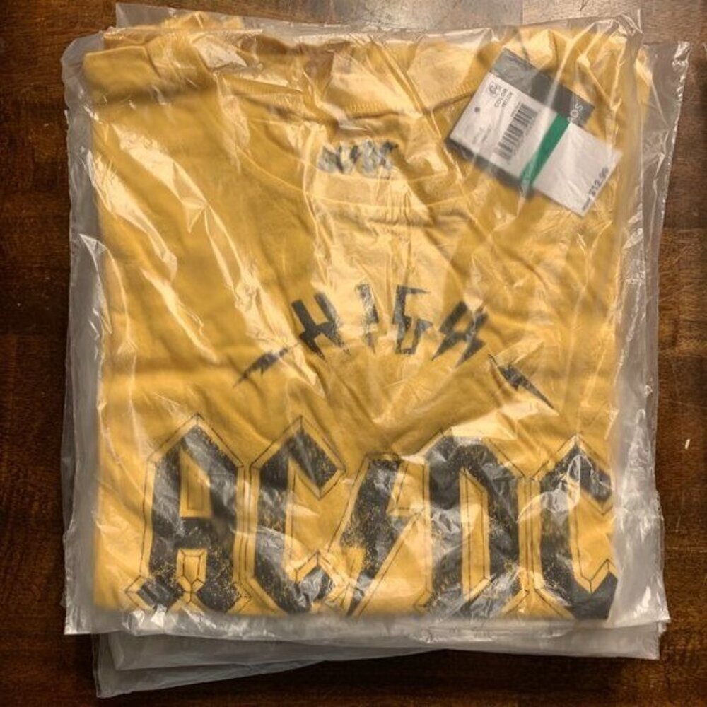 AC/DC High Voltage Short Sleeve Graphic T-Shirt Yellow NEW - Picture 2 of 5